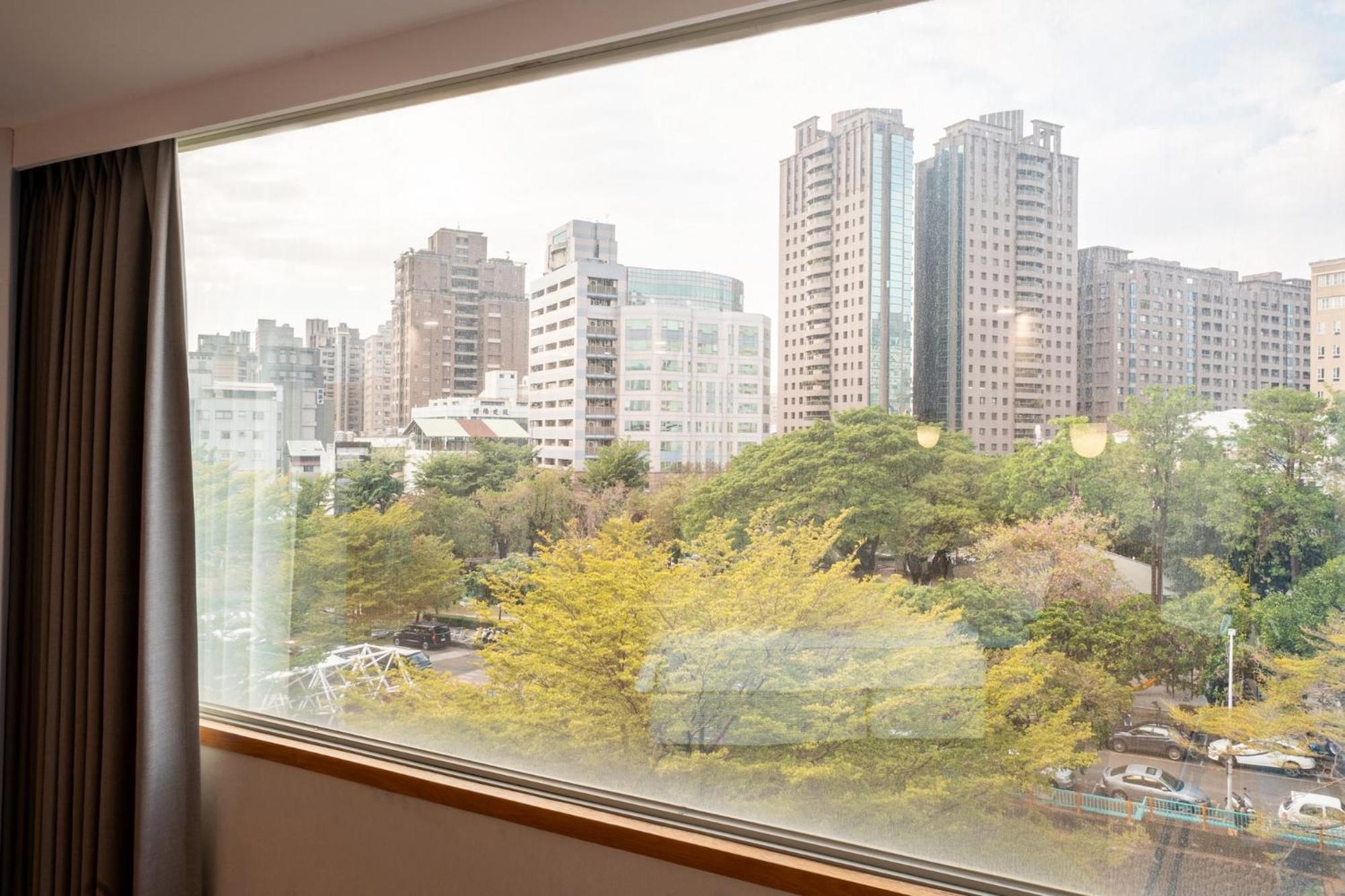 Hamilton Hotel Taichung Exterior foto